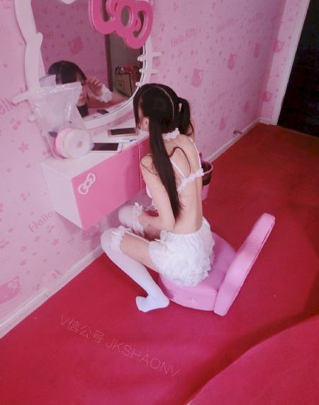 她唇之下免费观看完整版
